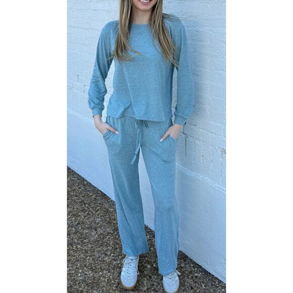 Zenana Cream Soft Lounge 2 Piece Set Size S NWOT Long Sleeve Pullover and Pants - Picture 13 of 13